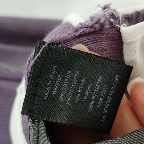 Simply Vera Vera Wang faux double blouse size small purple w white long sleeve - Picture 6 of 8